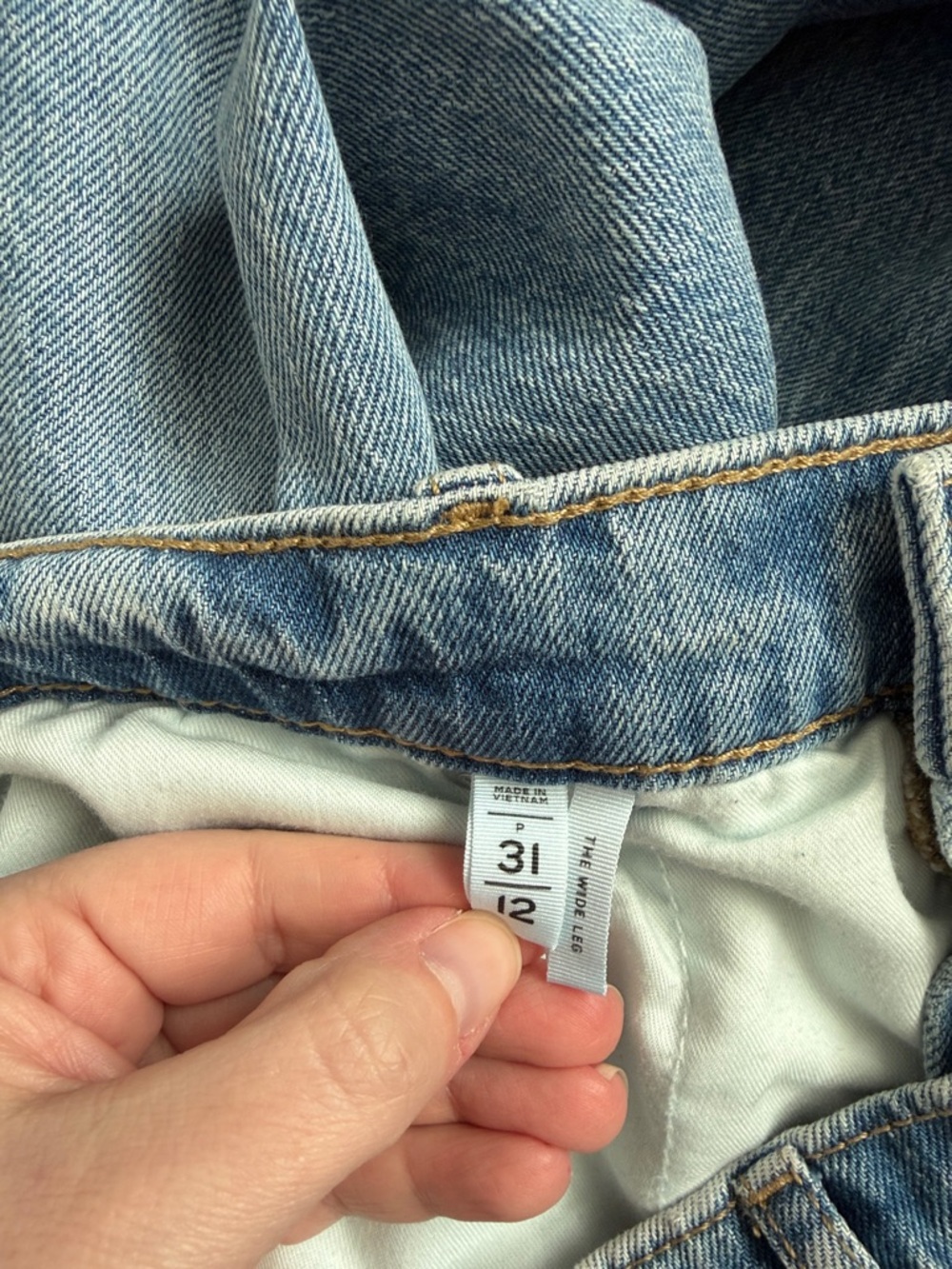Loft High-Rise Wide Leg Jeans in Vintage Indigo - Picture 9 of 9